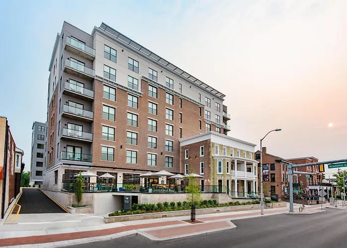 Hyatt Place Newark-Main Street