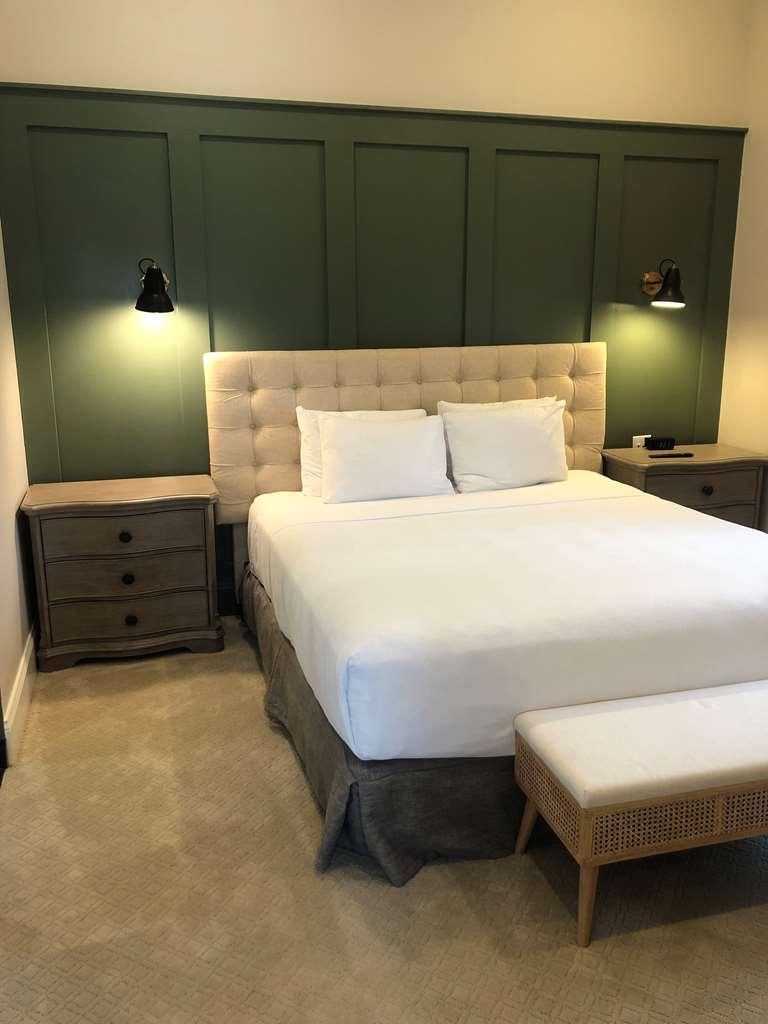 Hyatt Place Newark-main Street Hotel 5*