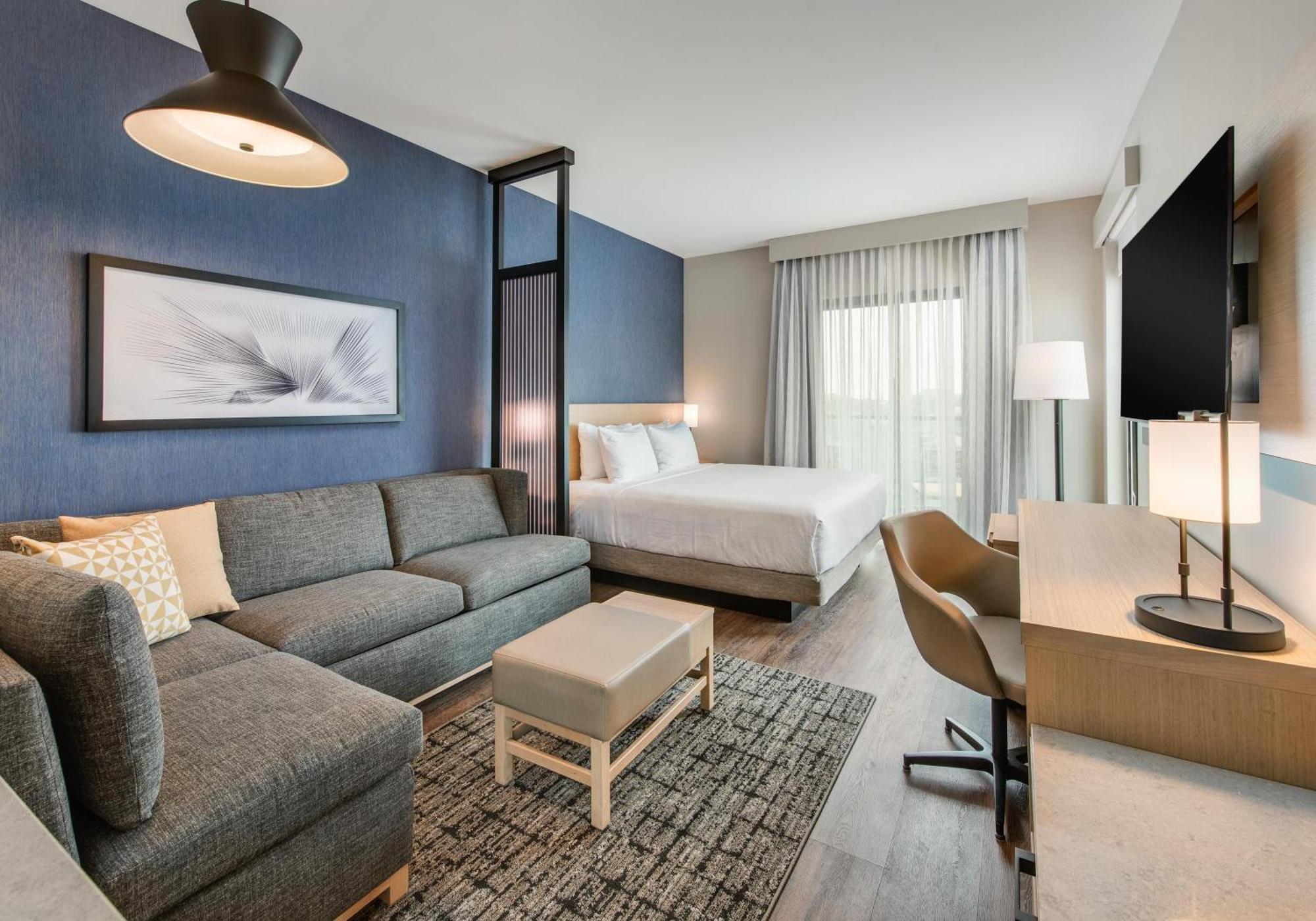 Hyatt Place Newark-main Street Hotel 5*