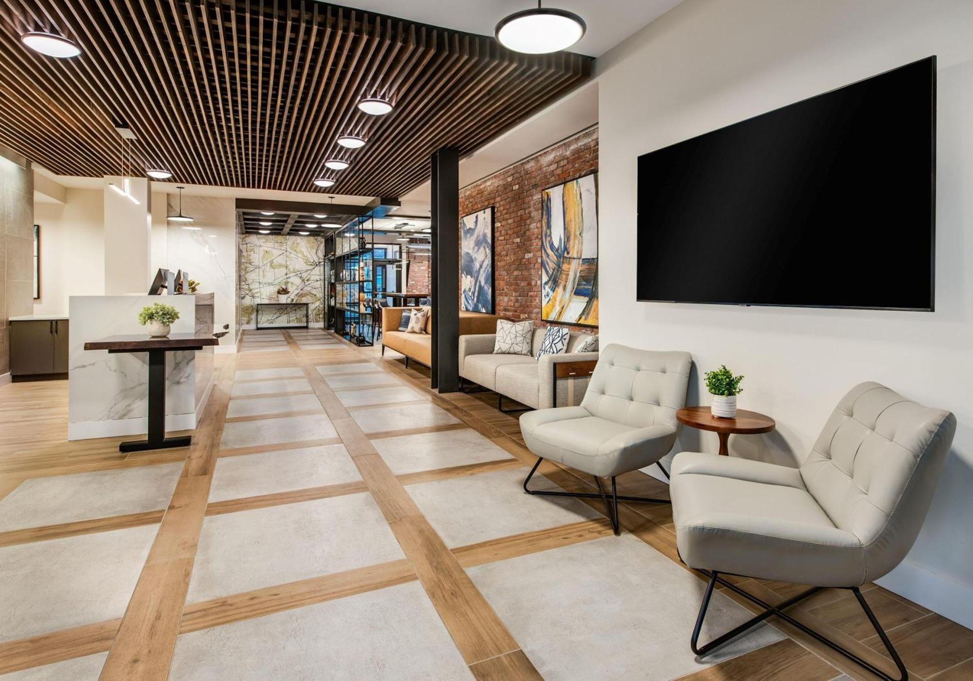 Hyatt Place Newark-main Street Hotel 5*
